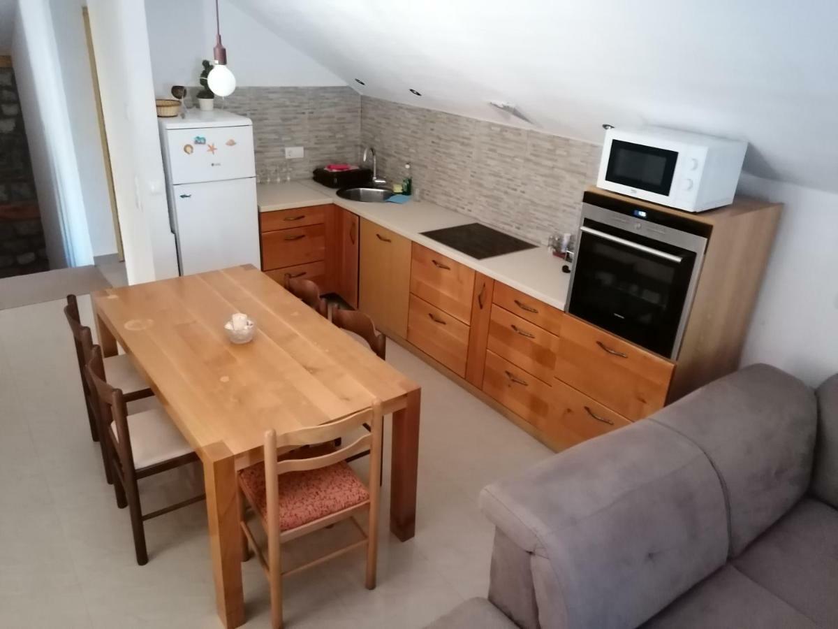 Apartment Aleksandar Τίβατ Εξωτερικό φωτογραφία